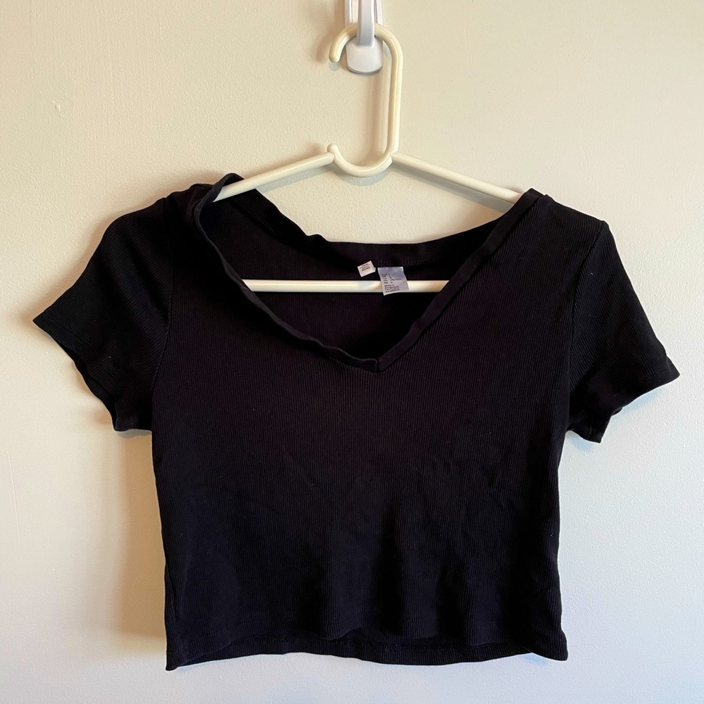 Black crop top, size large.
